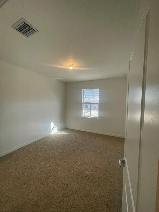 Photo - 116 NE 13th St