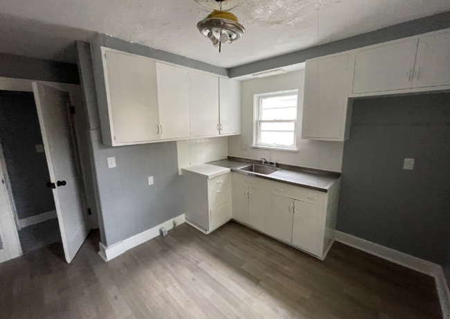 Photo - 1750 Urbana Rd