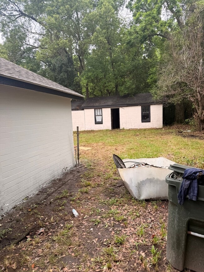 Photo - 125 Diaz St