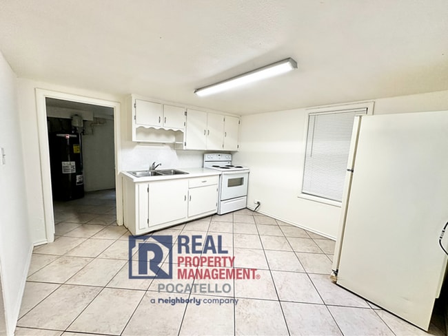 Photo - 341 S Hayes Ave Unit 341 1/2