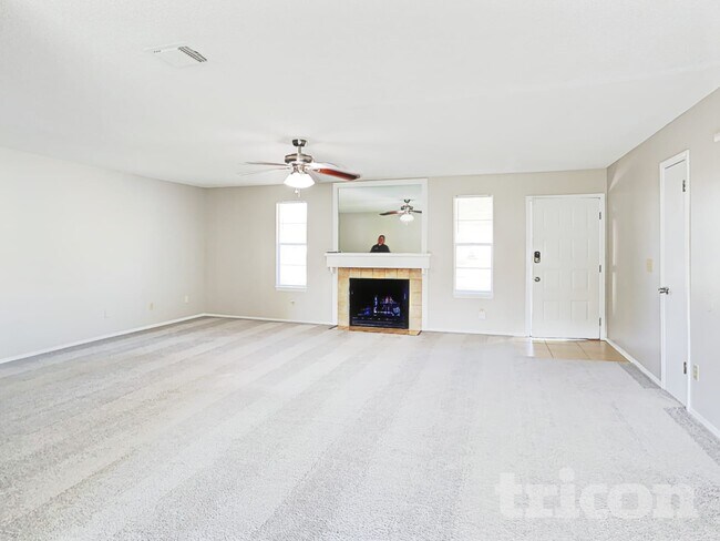 10719 Lippizan Dr