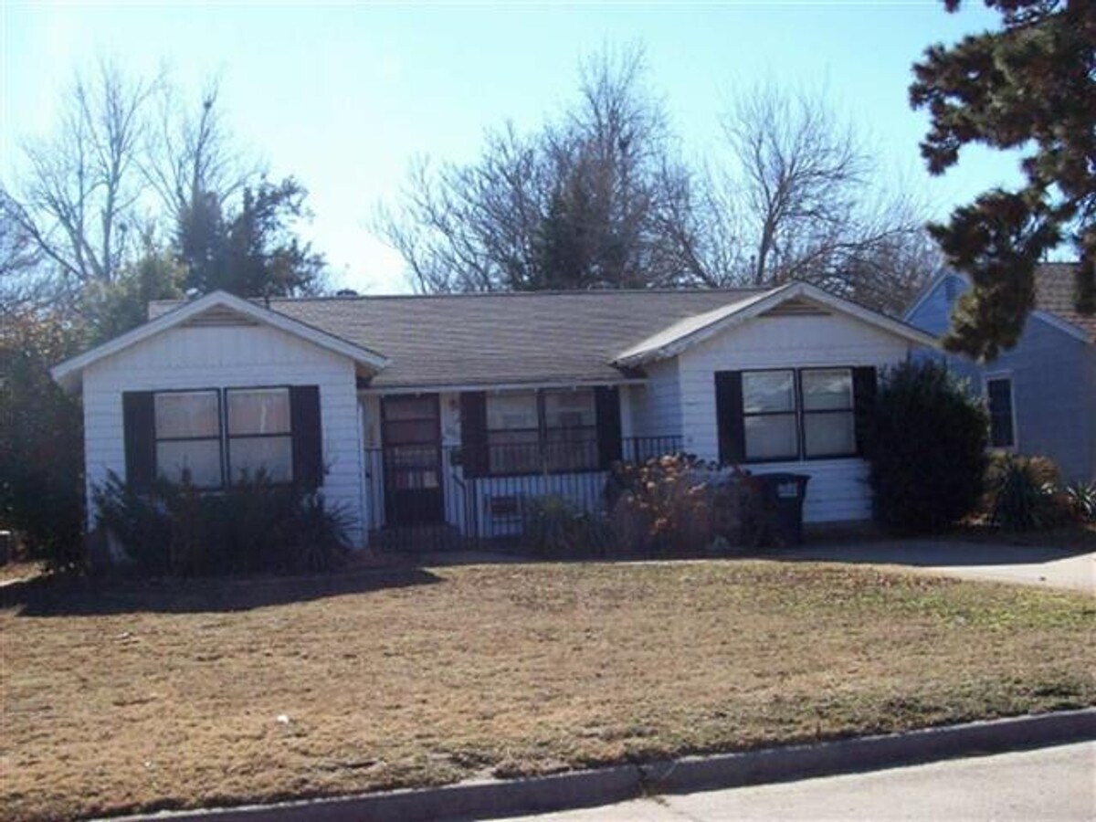 Photo - 2013 W Elm Ave Casa