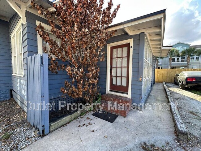 Photo - 129 E Concord St Unit 129B