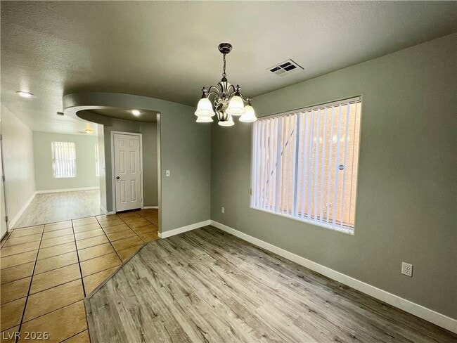 Photo - 8005 Twain Harte St