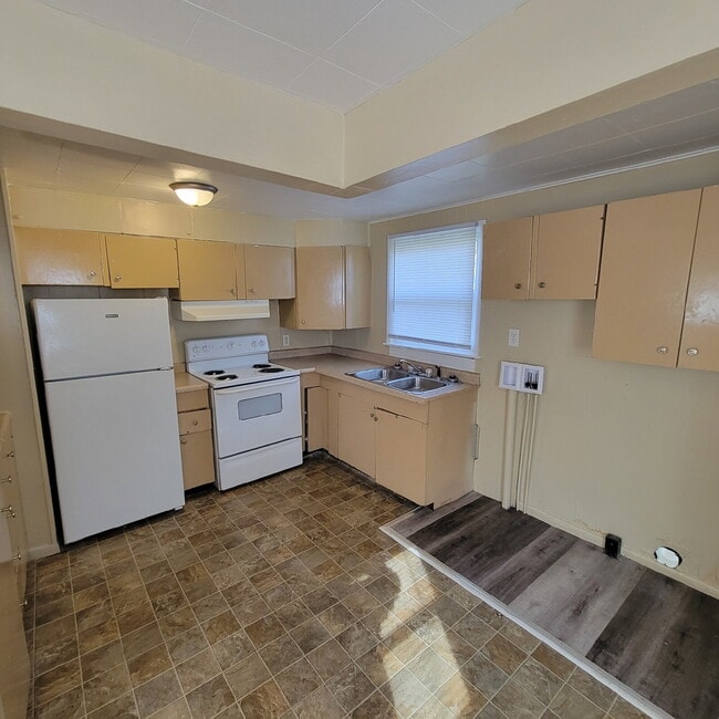 Photo - Near East 2BR House ready to Lease!