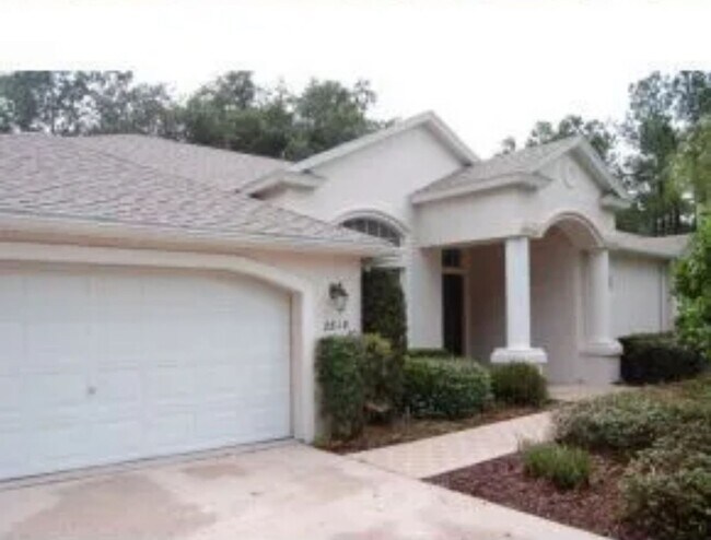 Photo - Spacious Renovated 3BR Home with Bonus Living Space in Desirable NE Ocala