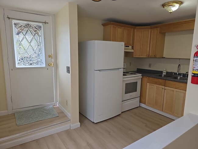 Photo - 165 S Main St Unit #7