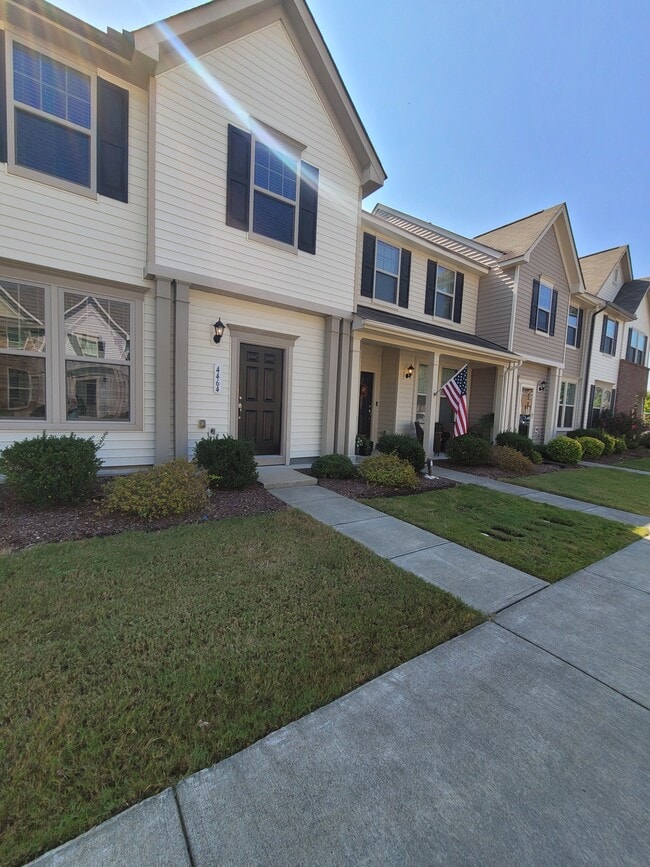 Photo - 4464 Middletown Dr