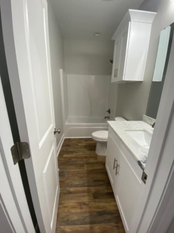 Photo - 102 Glade Blvd