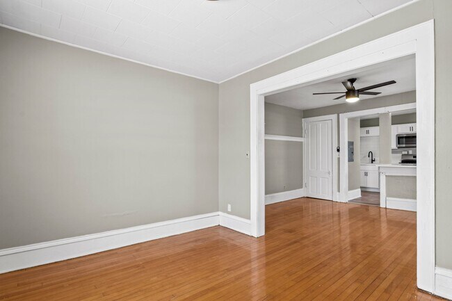1216 Williamson St Unit 2