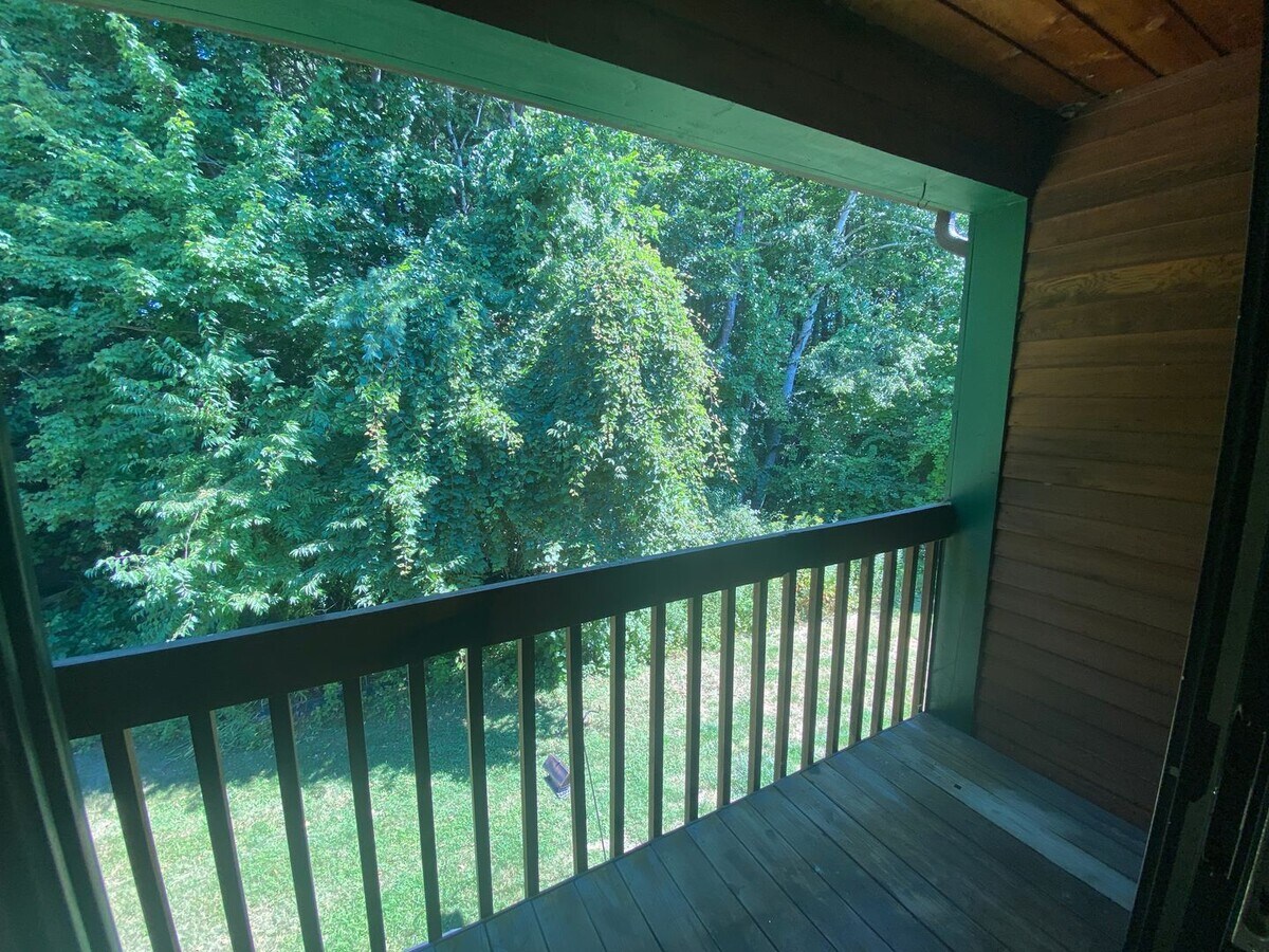 Photo - 2BD/1BA Second Floor Unit Rental