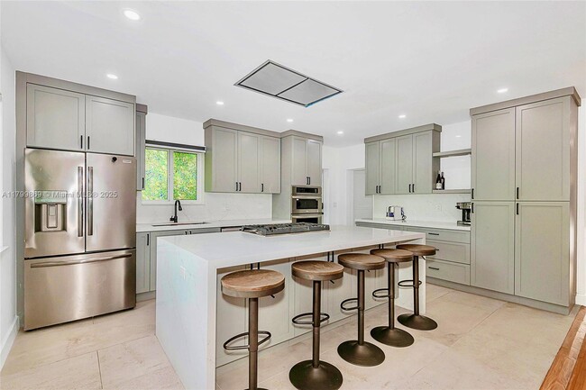 Photo - 10450 NE 5th Ave Casa