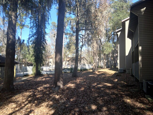 Back Yard - 127 SE 16th Ave Unit S 105