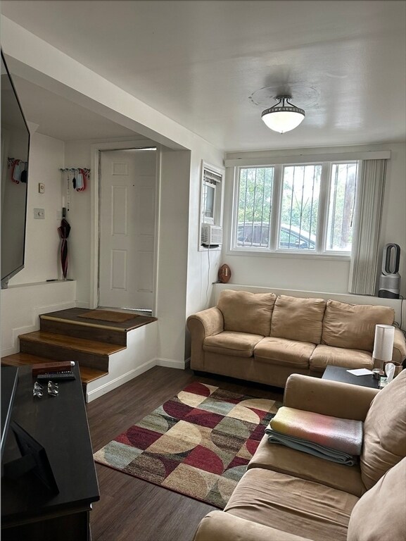Photo - 321 Meridian St Unit 3
