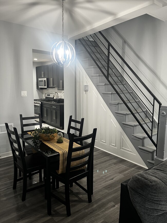Photo - 2304 N Gratz St
