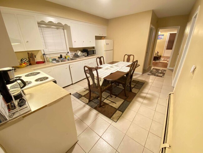 Photo - 25 Saint Marys St Unit 102