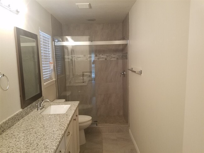 Photo - 5706 Saxon Dr