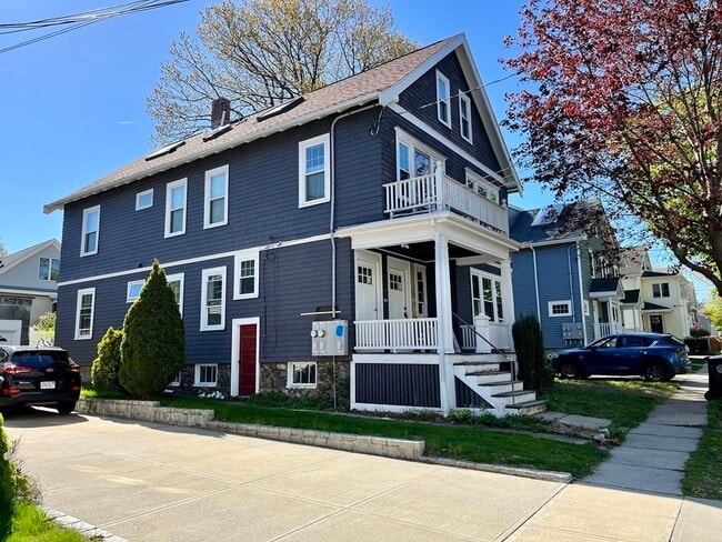 Photo - 37 Springfield St