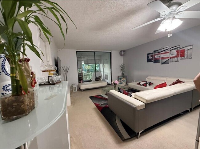 Photo - 7420 NW 18th St Unit 203