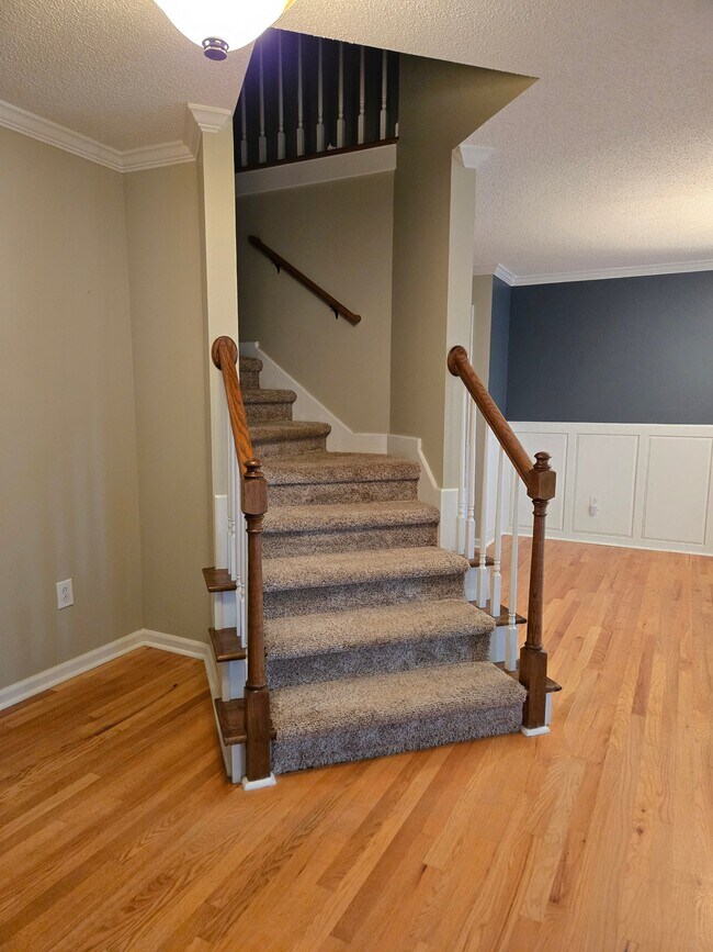 Photo - 112 Ramble Cir