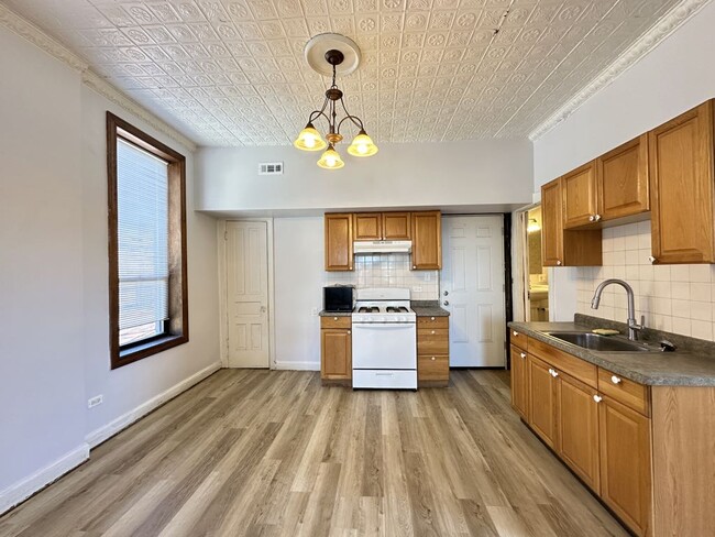 Photo - 2347 W 24th Pl Unidad R3