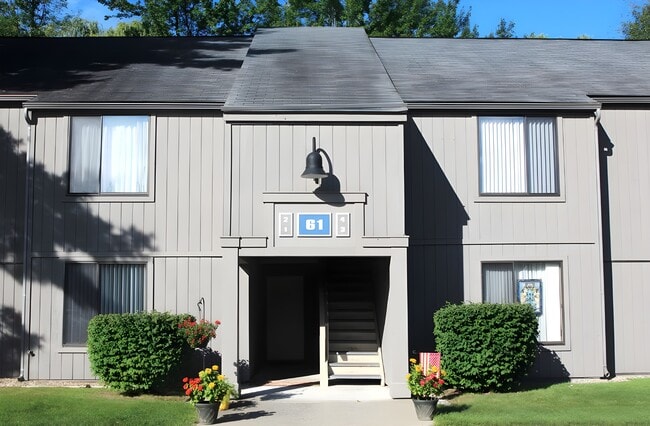 Building Photo - Woodlake Rental