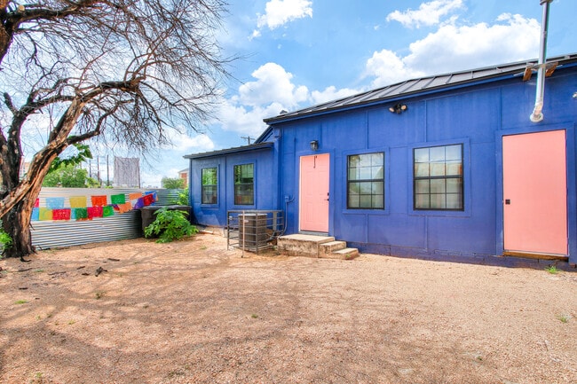 Photo - 120 Shadrach St