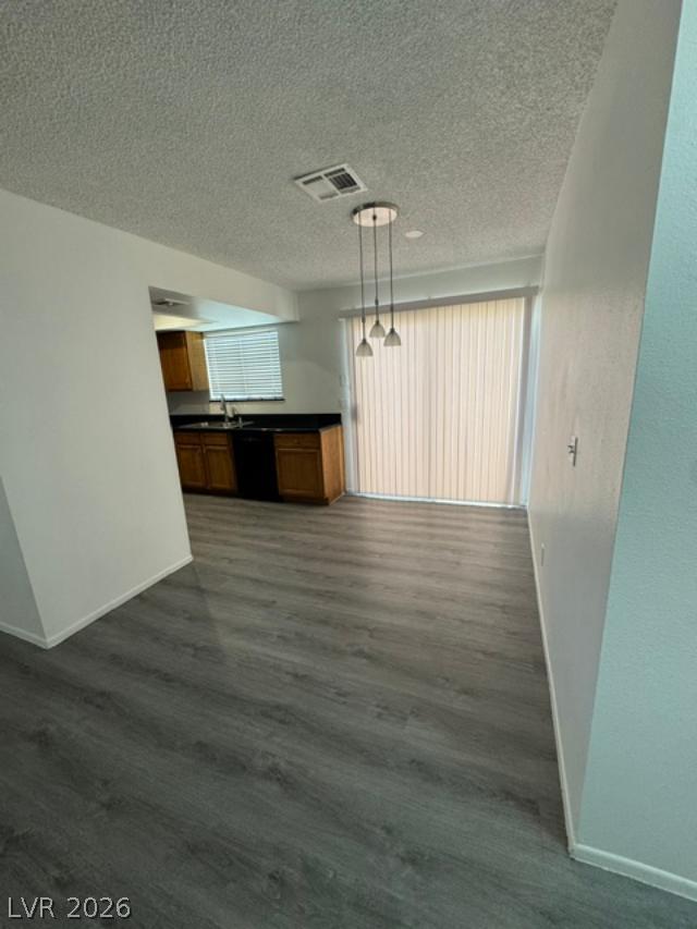 Photo - 534 Dunbar Dr