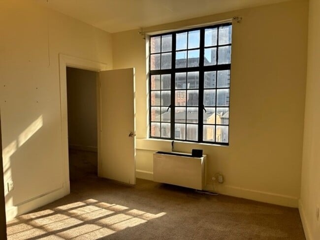 Photo - 213 N 2nd St Unidad C6