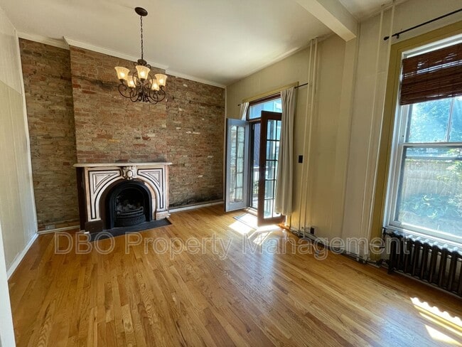 Building Photo - 356 Hamilton St Rental