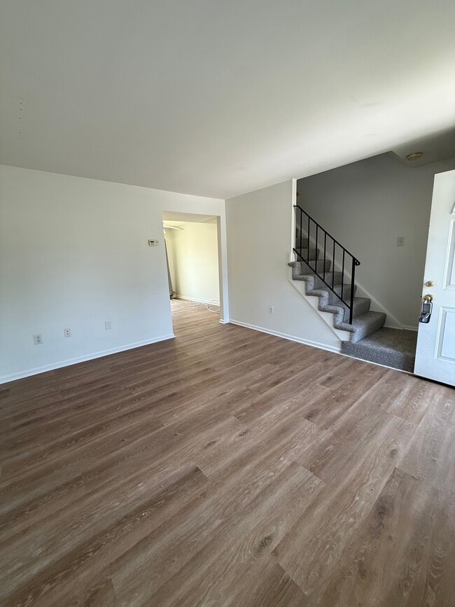 6407 Continental Dr