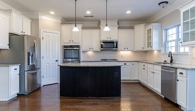 Kitchen - 8273 Middlewick Ln