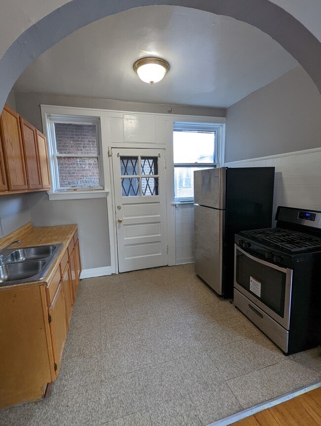 Building Photo - 5455 S Everett Ave Unit 3B Rental