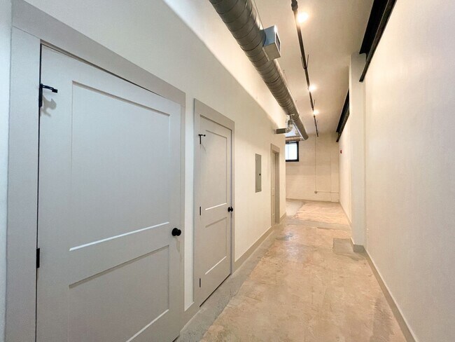 985 Martin Luther King Jr Blvd Unit 102