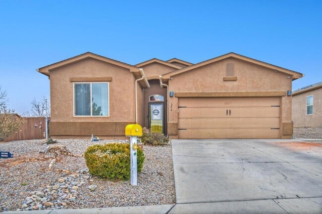 Photo - 1214 Northern Lights Way NE House