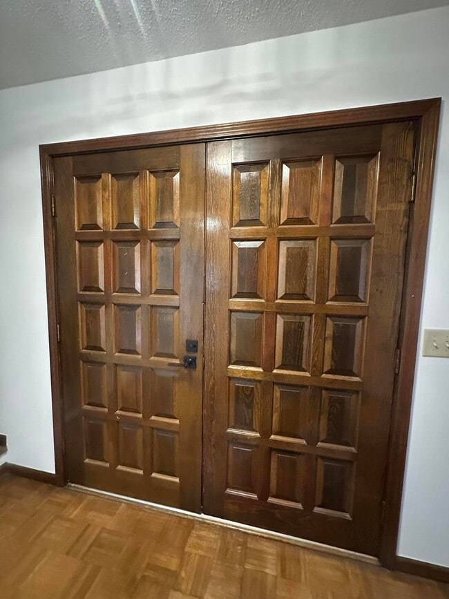 Photo - 112 Minges Forest Ln