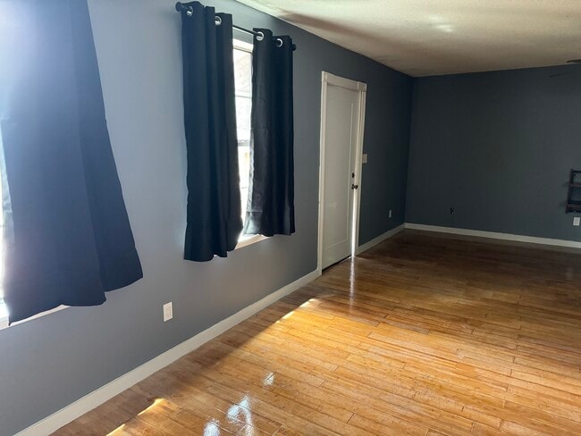 Building Photo - 1863 Nekoma Ct Unit D Rental