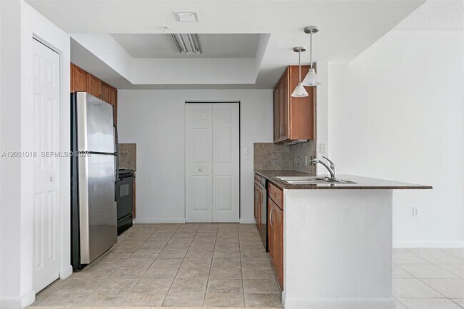 Photo - 2000 N Bayshore Dr Unit 420