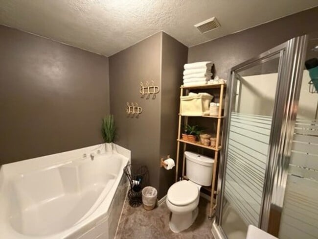 Photo - Furnished 3 Bedroom Home!