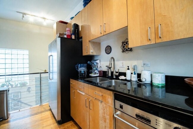 2007 W Evergreen Ave