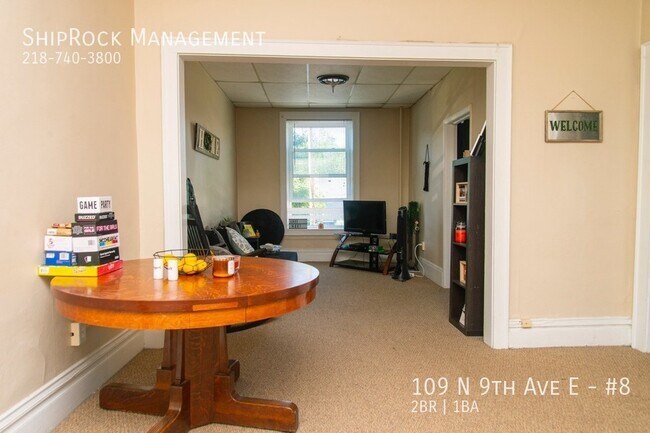 Photo - Kimball Apartments Unidad #8