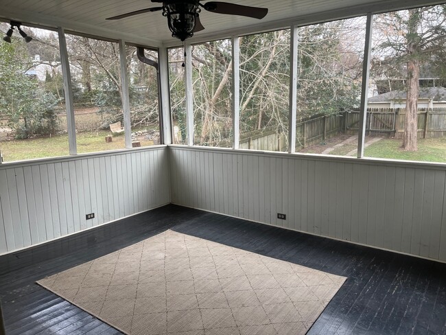 screened in porch - 316 Gloria Ave