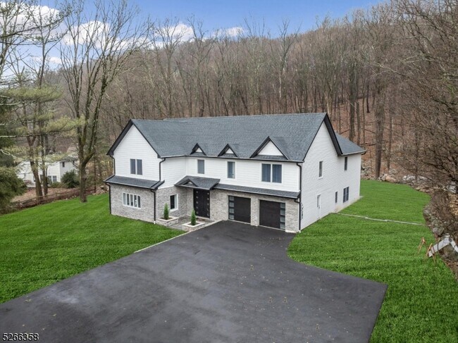 Photo - 232 Kinnelon Rd