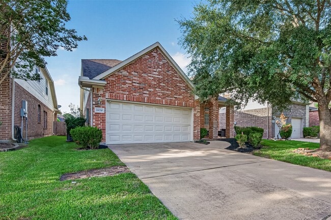 26710 Bellwood Pines Dr
