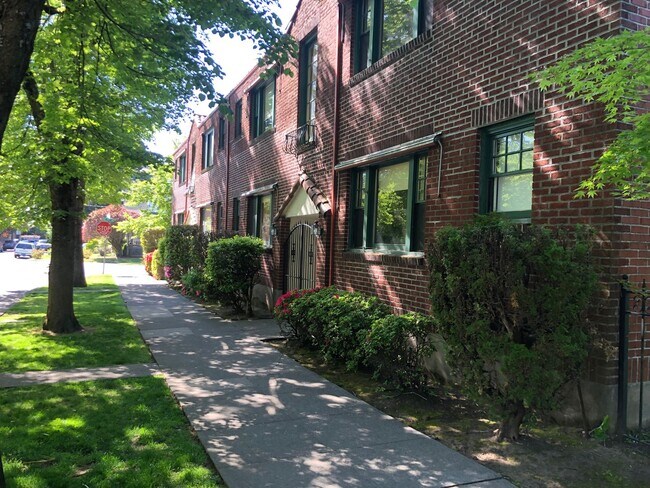 Photo - 3005-3013-3013 SE Morrison St Unit 4