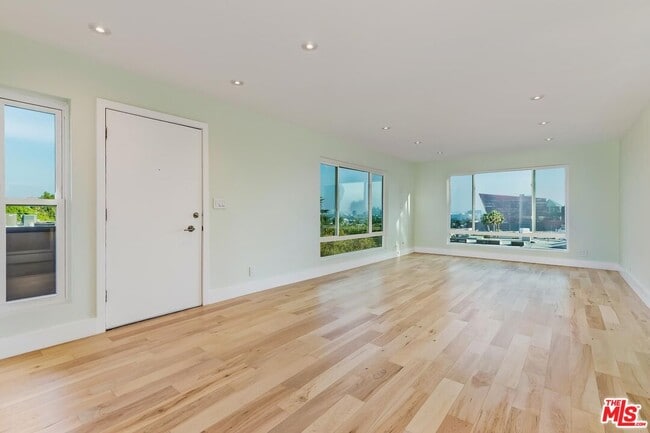 Photo - 970 Palm Ave Unit 300