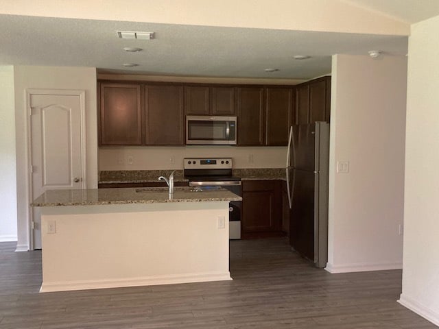35 Port Royal Dr