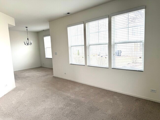 Photo - 658 Anchorage Ct