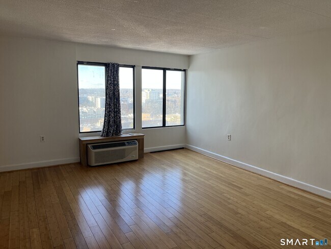 Photo - 60 Strawberry Hill Ave Unit 1218