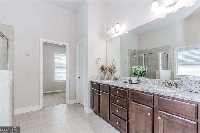 Photo - 5940 Park Bend Ave